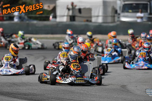 Max Verstappen aan de leiding